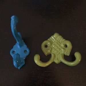 2 Urban Outfitter hooks